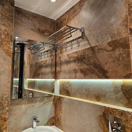 Azure Luxe 1 Apartment Tirana